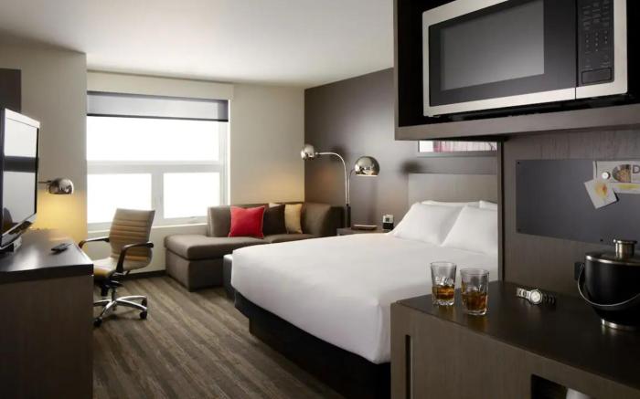 Hyatt House Mississauga / Airport Corporate Center