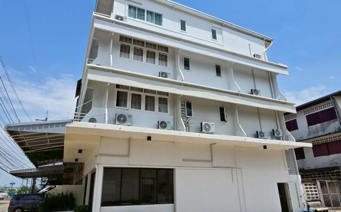 The White Residence