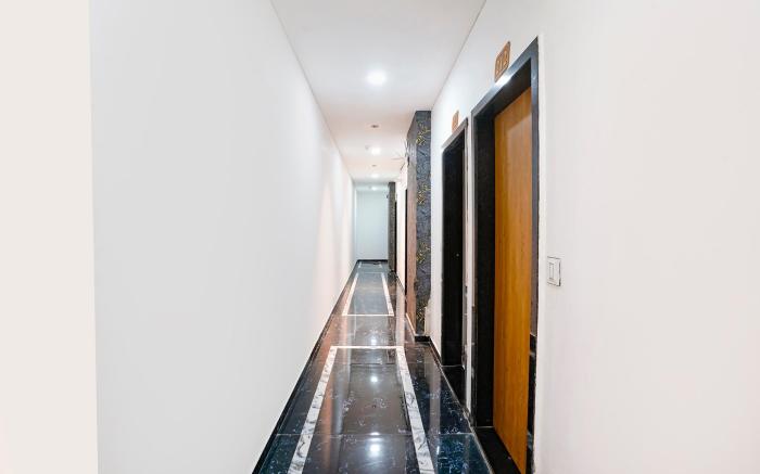 FabHotel The Vibrant - Nr. Tapovan Circle