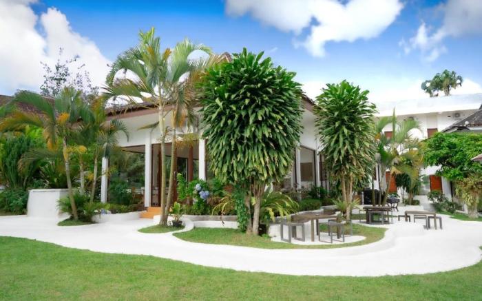 Nirvana Hotel Resort Tetebatu