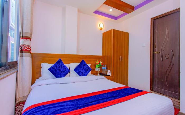 OYO 306 Hotel Maheshwor