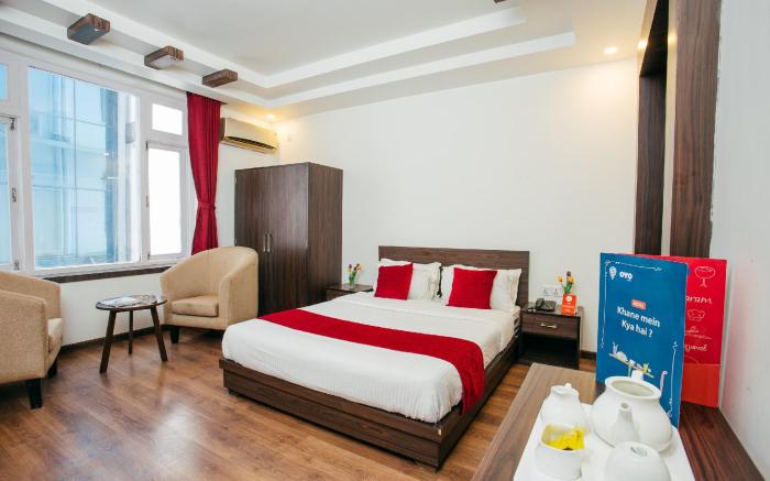 OYO 11474 Gangaur Regency Boutique Hotel