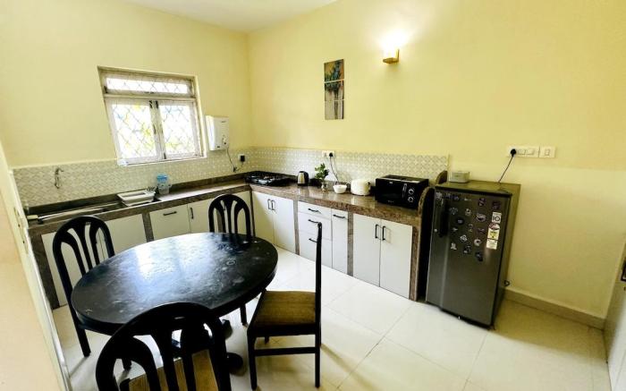 *Eden Roc - 3 BHK Villa 1 min drive to Beach*