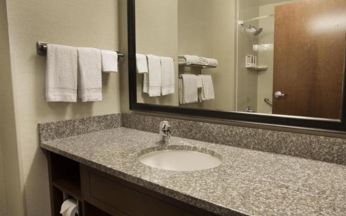 Drury Plaza Hotel Mt. Vernon