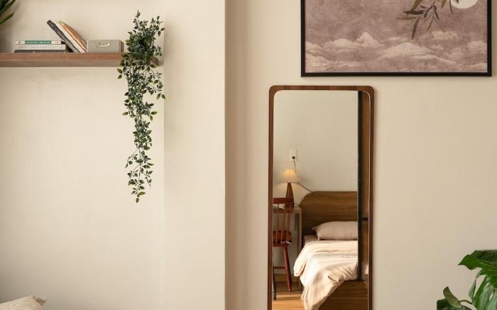 1-Bdr Apt Cozy Canal View Hoang Sa str. Dic 1