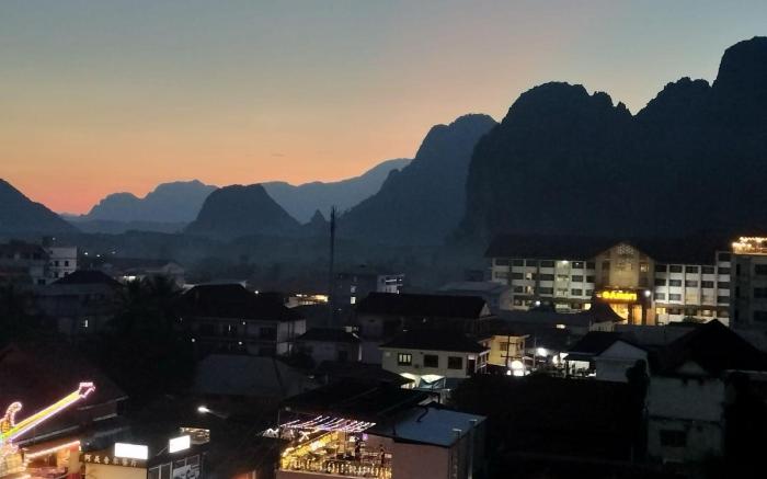 Central Hotel Vang Vieng