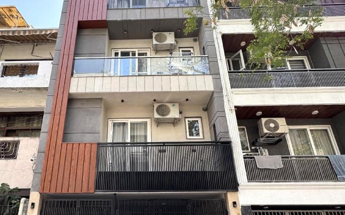 Fortune Home Service Apartment 3 Bhk, J-267, SAKET