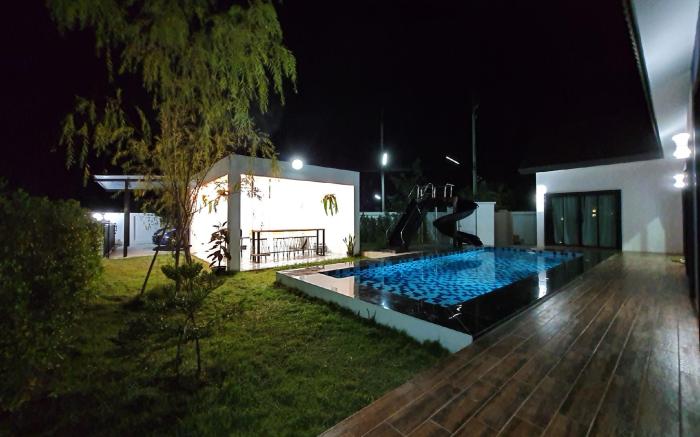 Morning Glory Pool Villa ทั้งหลัง พักสูงสุด 14ท่าน