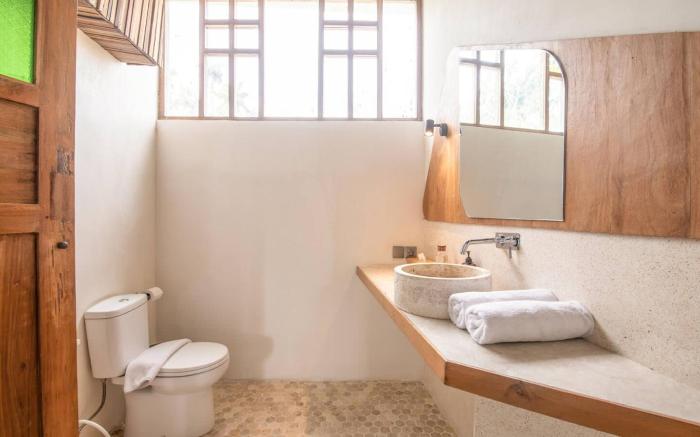 BA Villa 7 · 2BR Villa Art Dec · Contemporary 2-BR Art Deco Villa, 800m to the Bea