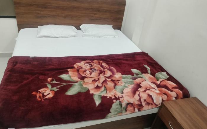Unnati paying guest house 