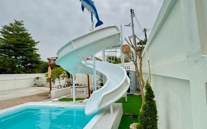 Healjai poolvilla (ฮิลใจพูลวิลล่า)