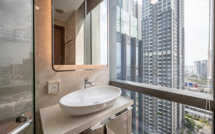 2PN 80m2 -Vinhomes Central Park view đẹp,ban công