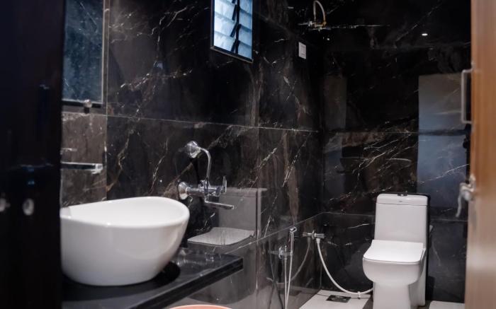 Ashatbhuja Executive Tuljapur