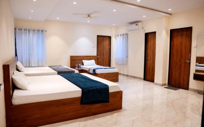 Ashatbhuja Executive Tuljapur