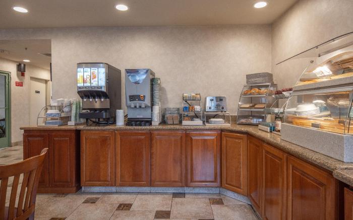 Atherton Park Inn and Suites