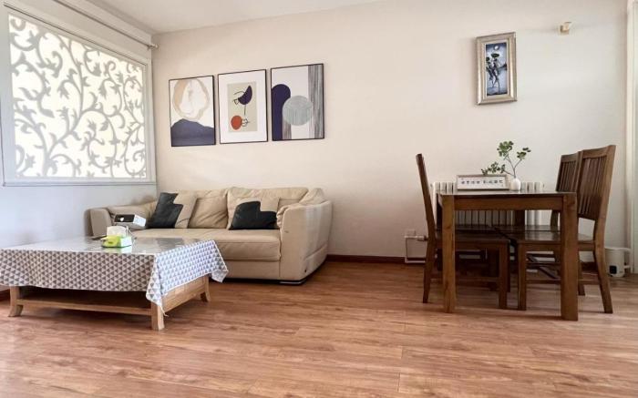 Qing’s Apartment 