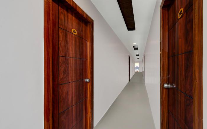 Super Townhouse Cherlapally Bus Terminal Formerly Hotel Chakripuram