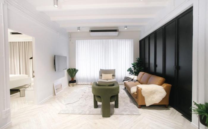 wari B. 3BR Penthouse (4th fl) 30 sec. to BTS