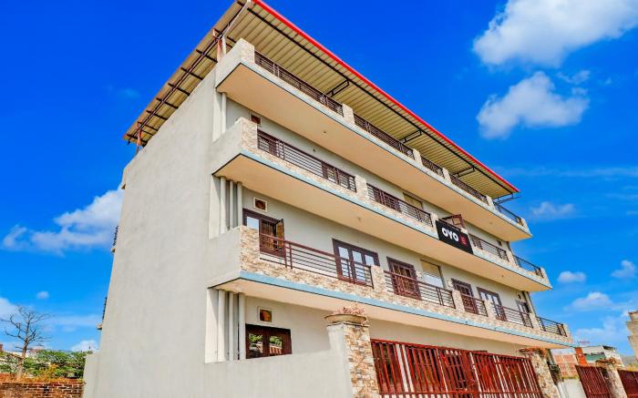 OYO 834241 Kriswa Home