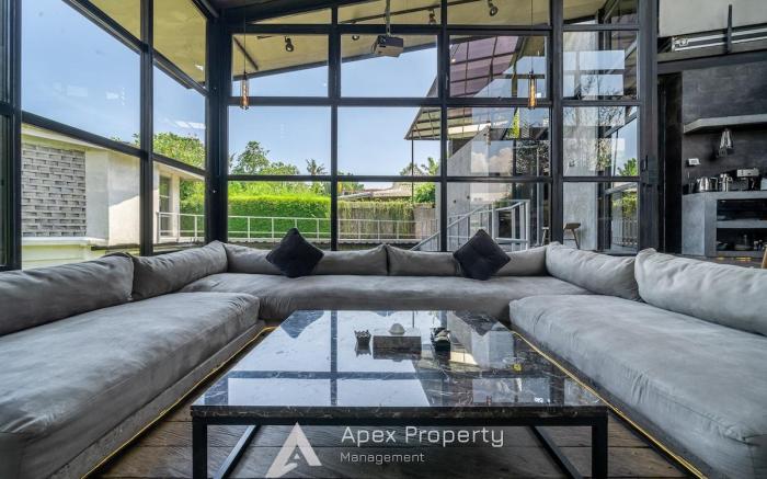 Luxury and Unique Lava Loft Pererenan