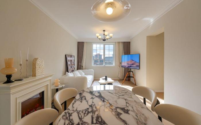 Tianzifang 3Bedroom Apt, 50m from Subway