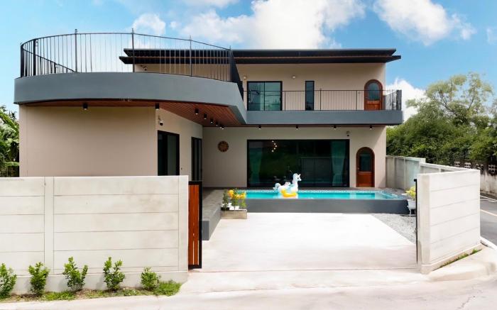 PATHRON POOL VILLA