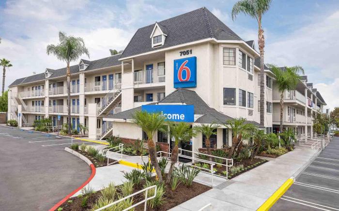 Motel 6 Buena Park, CA - Knotts Berry Farm - Disneyland