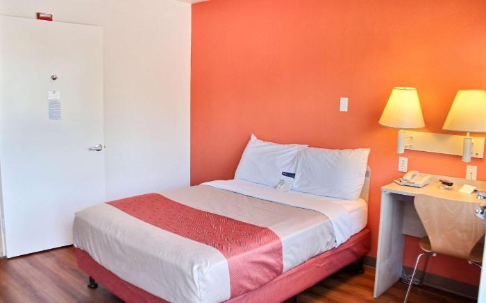 Motel 6 Rowland Heights, CA - Los Angeles - Pomona