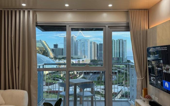Panoramic Landscape and Seaview, 2BR, Near Airport