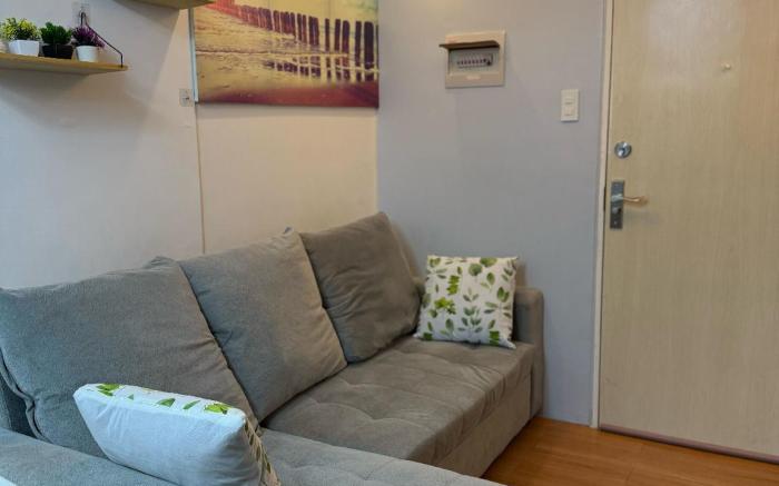 UDH CozyStaycation 1BR Unit near SM with Netflix! 