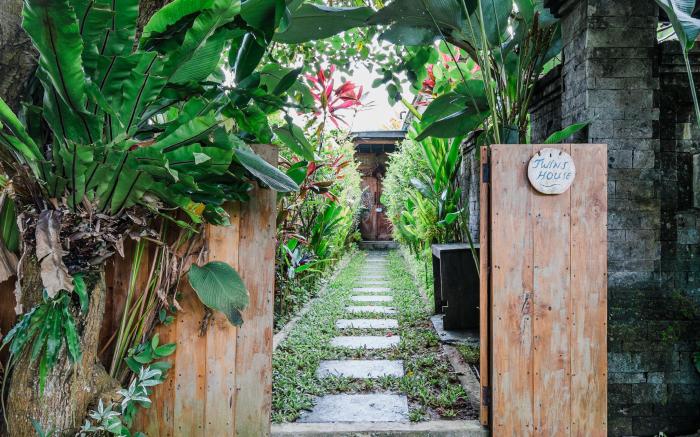TwinHouse-3BRVillaSurrounded-Ubud’sNaturalBeauty