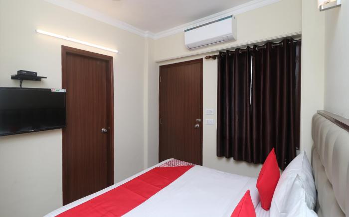 Flagship 74174 Hotel Central Plaza