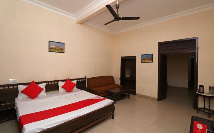 OYO 29826 Central Hotel