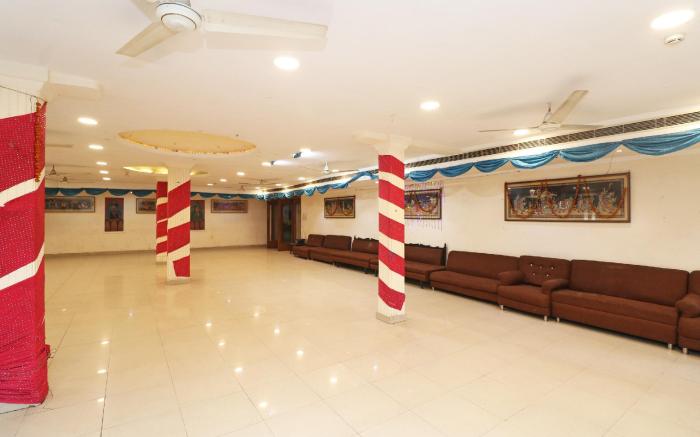 OYO 29826 Central Hotel