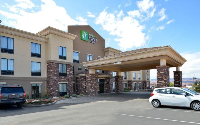 Holiday Inn Express & Suites Page – Lake Powell Area By IHG