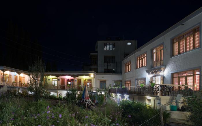 Sia La Guest House