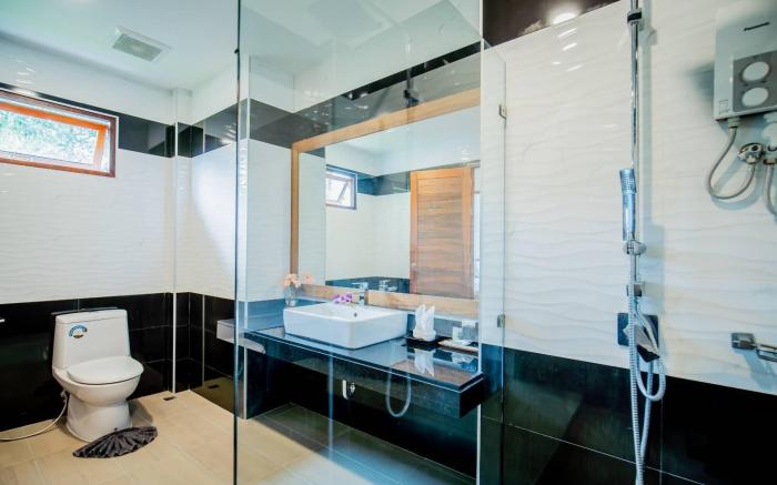 Bangtao Boutique Villa (3 BR Private Pool Villa )