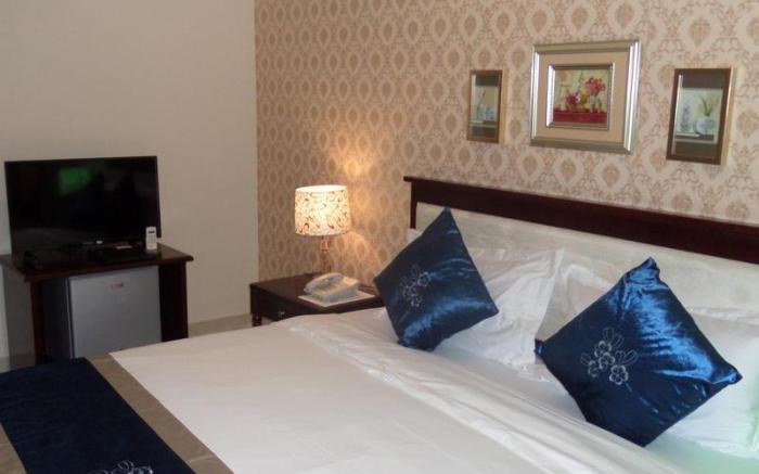 RightGate Hotel