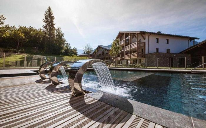 Exclusive accommodation: terrace, parking and pool