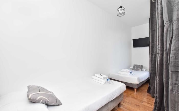 Cozy Apartment - 2BR/6P - Voltaire