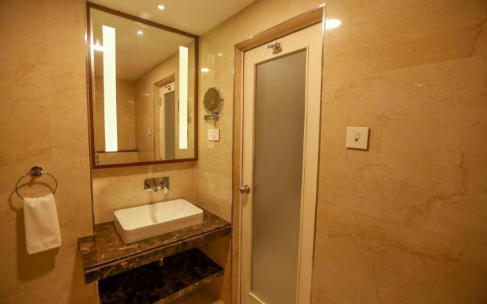 S Hotels