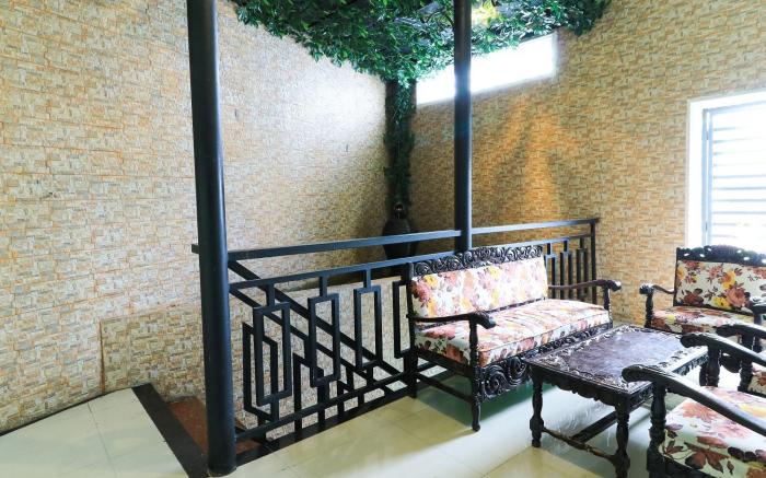 Labuana Homestay & Cafe Garden