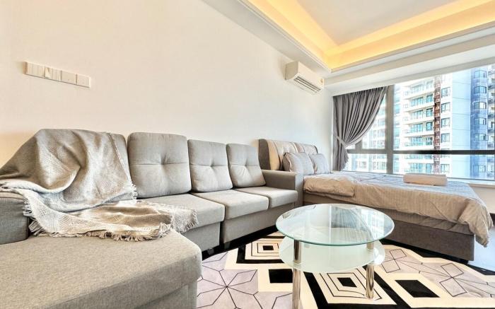 Princess Cove Stu by LuxuCocoon 3506