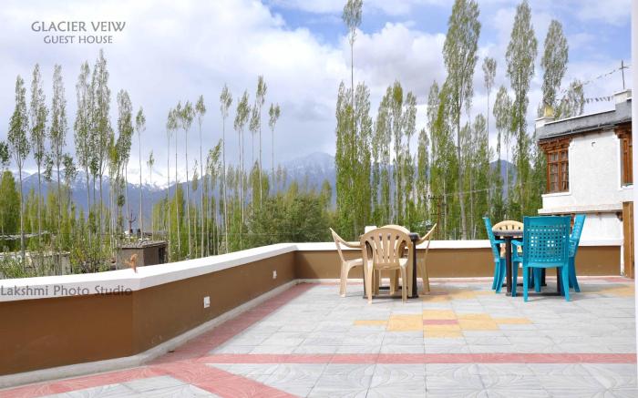 Glacier View Guest House