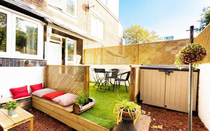 Tower Bridge Rainbow Suites