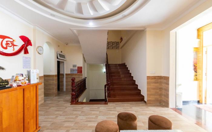 Yến Nhi Hotel
