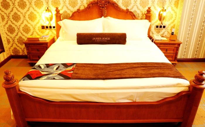James Joyce Coffetel Chengde Mountain Resort Peak Dynasty Cultural Industrial Park
