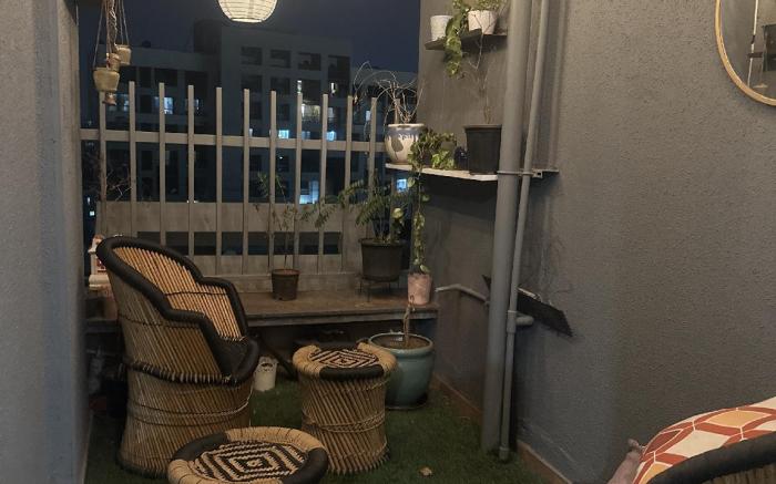 Studio Apartment