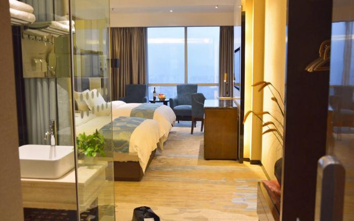 Nanning Champs Elysees Hotel