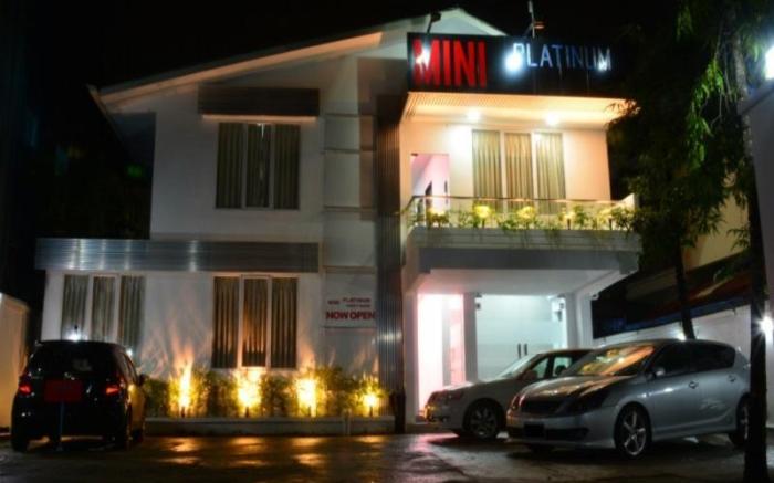 Mini Platinum Hotel